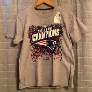 NWT NFL, New England Patriots winning super bowl tee